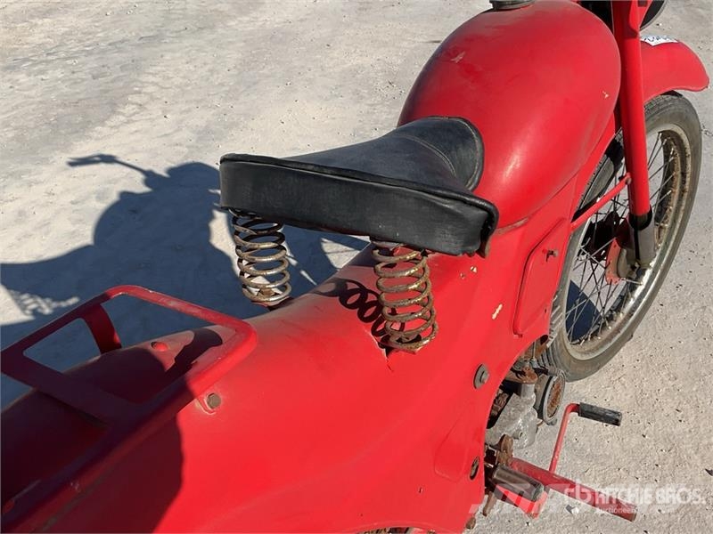 Moto Gucci Zigolo Classic Bike (Inoperable) Avtomobili
