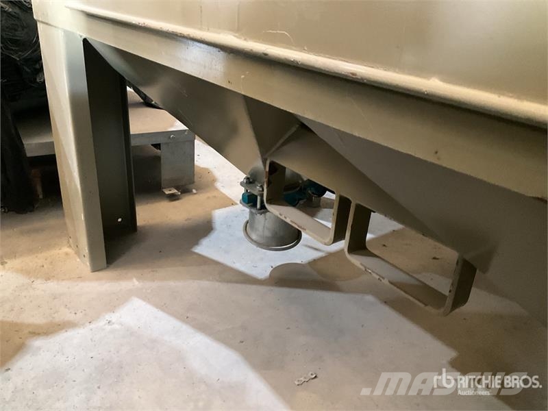 Mukebo Clemco A/S MB-10000D/MBX-104 Sand Blaster ( Construção - Outros