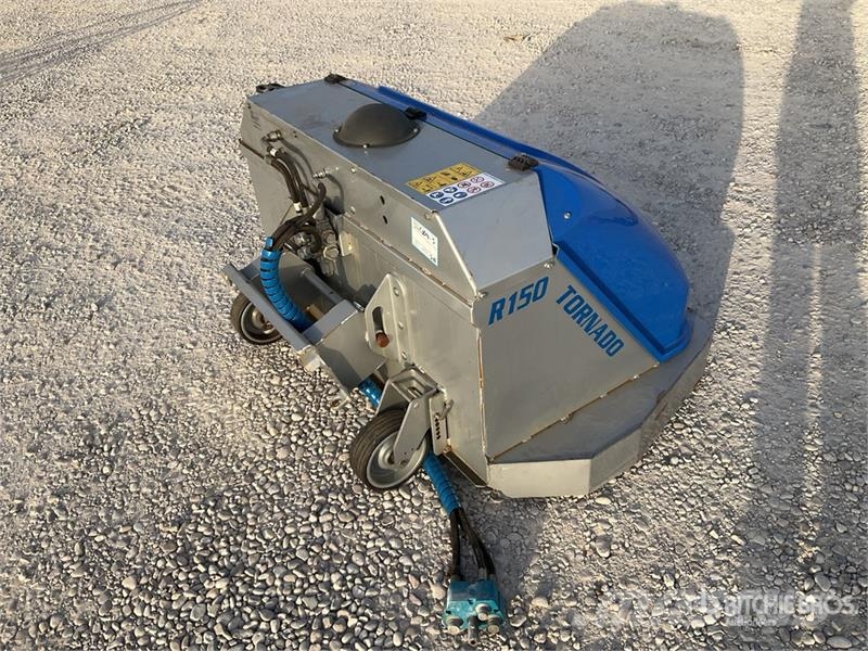 Multione 150 Tornado Lawn Mower (Unused) Päältäajettavat ruohonleikkurit