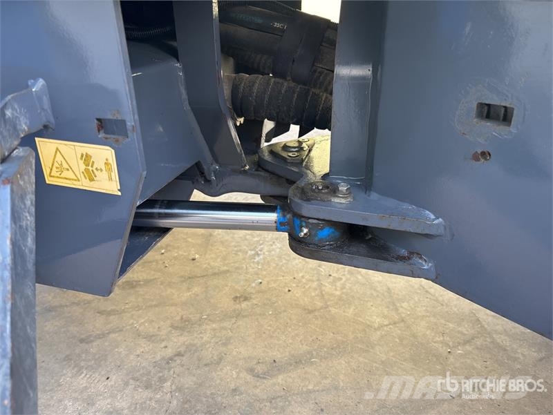 Multione 9.5 Telescopic Wheel Loader Utovarivači na kotačima