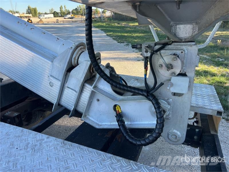 Multitel MT 182 DS 18 m on Nissan-Multitel Cabstar 35.12 NT Truck mounted platforms