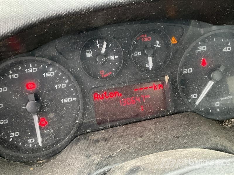 Multitel MT240 24 m on Iveco-Multitel 4x2 Camion Nacelle Bu Auto korpe