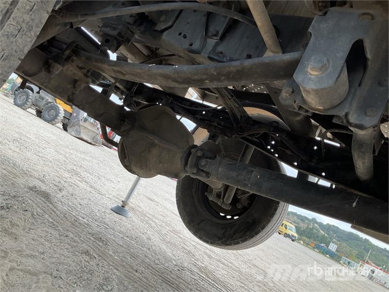 Multitel MT240 24 m on Iveco-Multitel 4x2 Camion Nacelle Bu Auto korpe