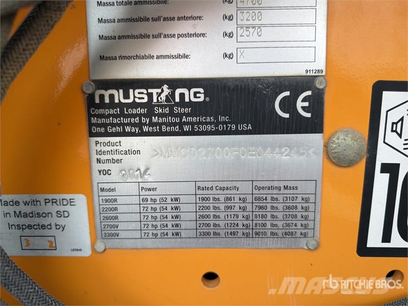 Mustang 2700V Skid steer mini nakladalci