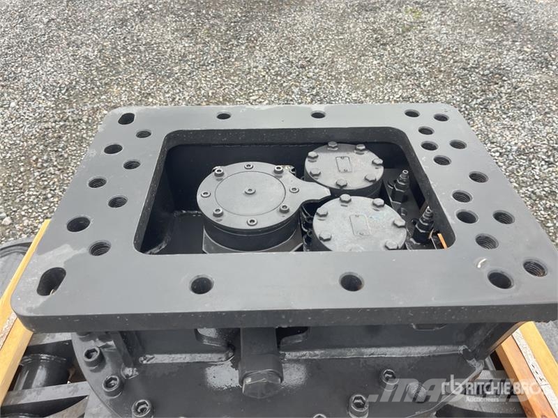 Mustang GRP1000 Grapples