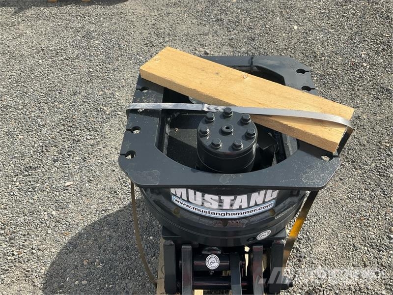 Mustang GRP150 CH Demolition Grapple (Unused) Грейферы