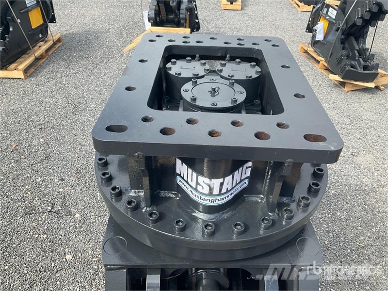 Mustang GRP1500D Demolition Grapple (Unused) Грейферы