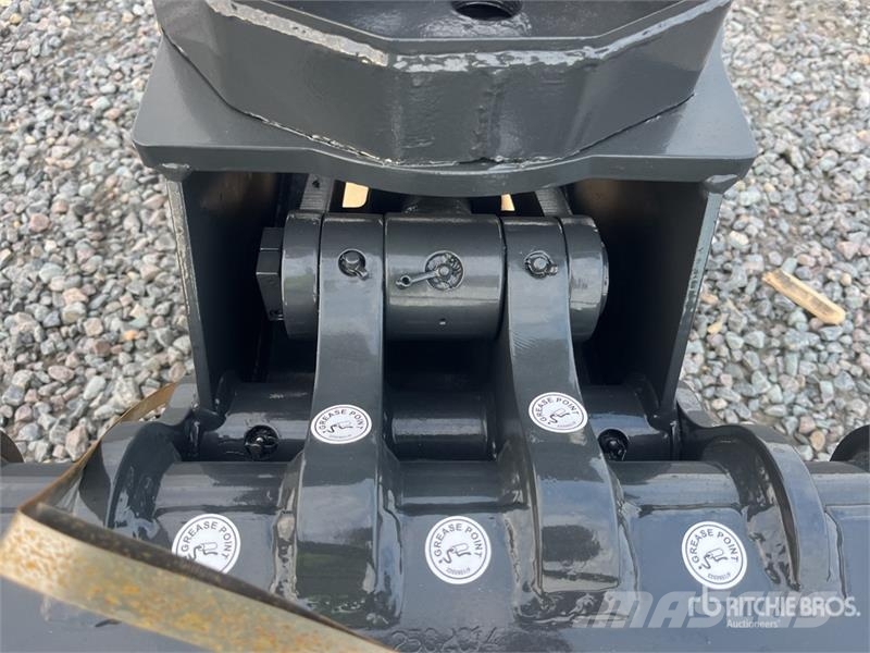 Mustang GRP200 Rotating Demolition Grapple (Unused) 兩爪吊夾