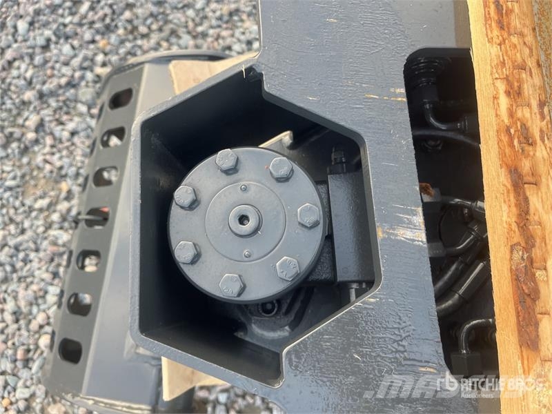 Mustang GRP200 Rotating Demolition Grapple (Unused) Pašgrābji