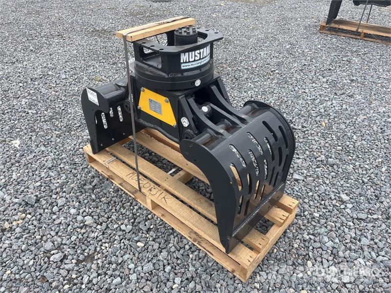 Mustang GRP250 Grapples