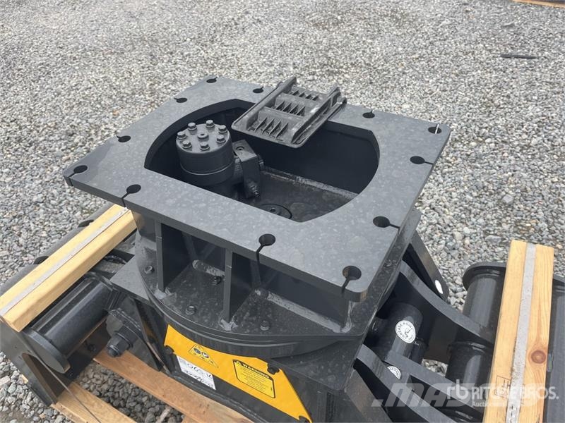 Mustang GRP750 Grapples