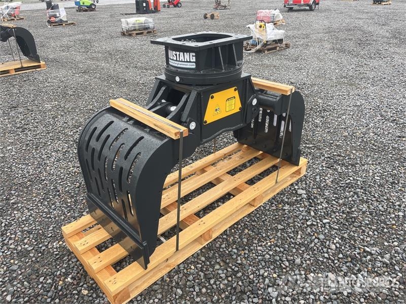 Mustang GRP750 Grapples