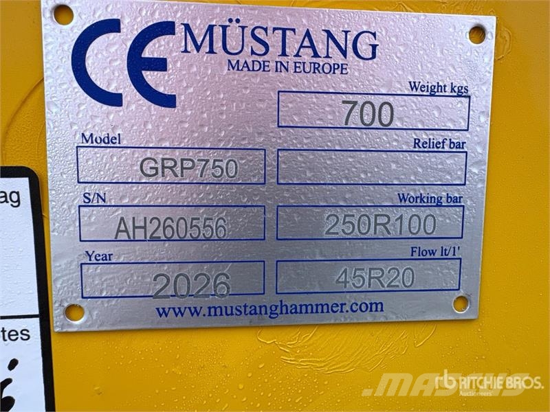 Mustang GRP750 خطاطيف