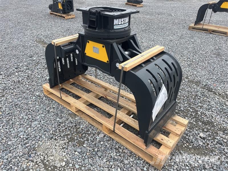 Mustang GRP750 Grapples