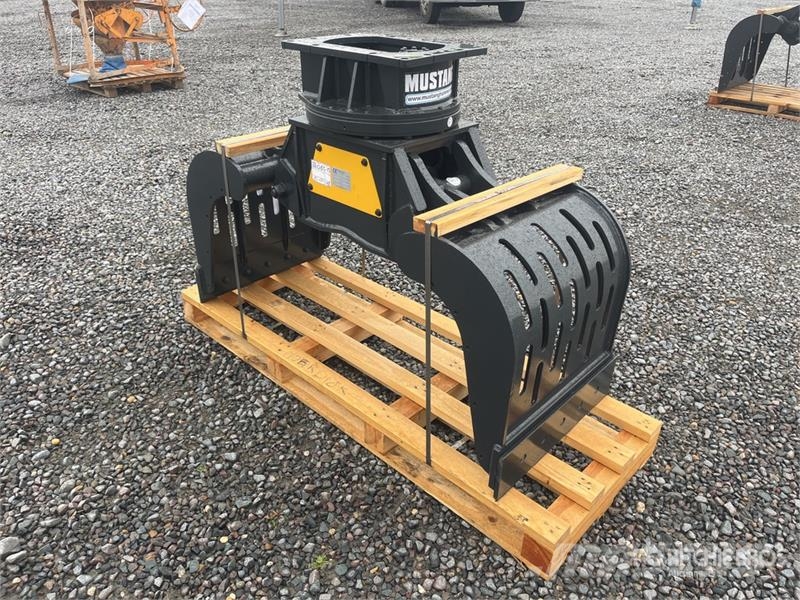 Mustang GRP750 Grapples