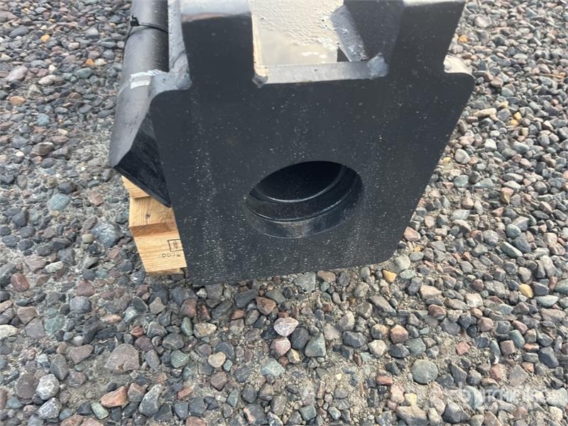 Mustang HM1002 Hydraulic Breaker (Unused) Hammers / Breakers