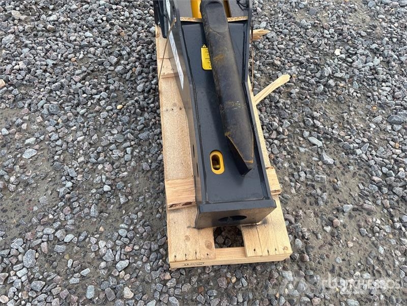 Mustang HM550 Hydraulic Breaker (Unused) 破碎锤