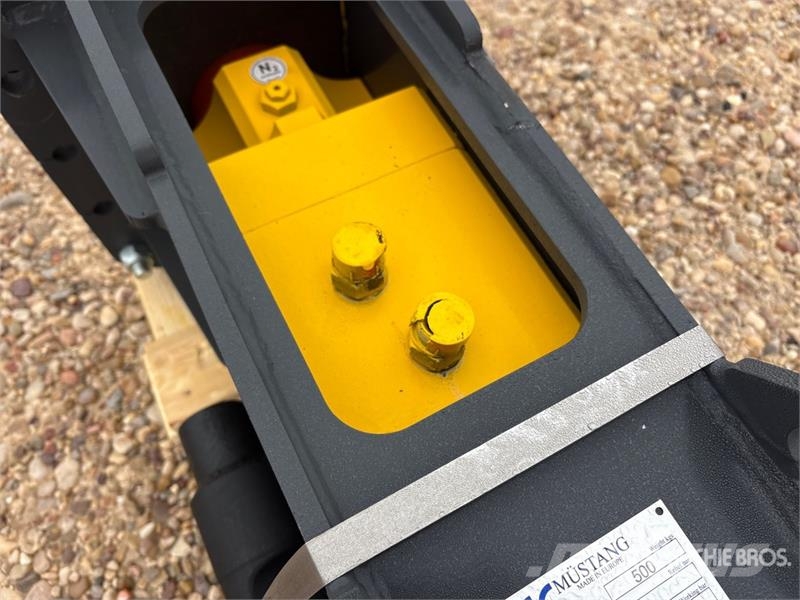 Mustang HM600 Hydraulic Breaker (Unused) مطارق / كسارات