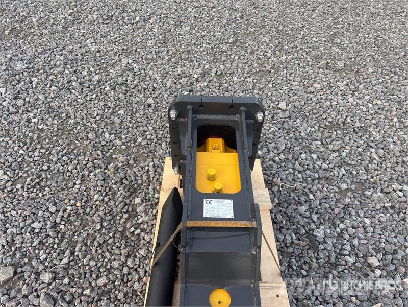 Mustang HM600 Hydraulic Breaker (Unused) 破碎锤