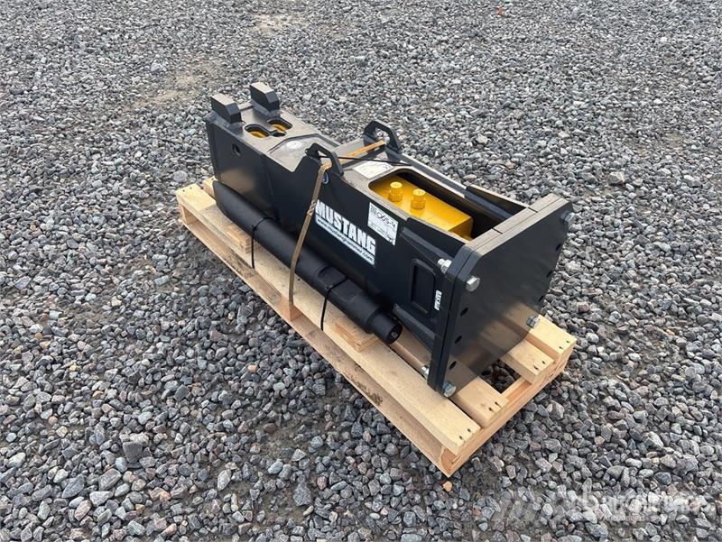 Mustang HM600 Hydraulic Breaker (Unused) 破碎锤