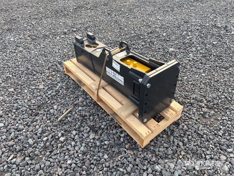 Mustang HM600 Hydraulic Breaker (Unused) 破碎锤