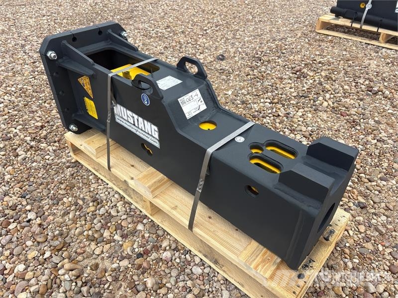 Mustang HM600 Hydraulic Breaker (Unused) مطارق / كسارات