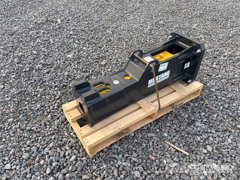 Mustang HM600 Hydraulic Breaker (Unused) 破碎锤