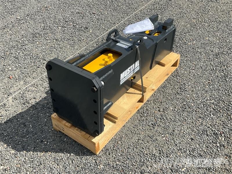 Mustang HM600 Hydraulic Breaker (Unused) مطارق / كسارات