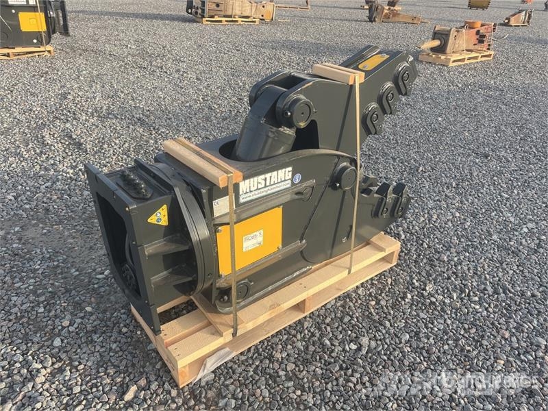 Mustang R10 Rotating Demolition Pulverizer (Unused) Crushers