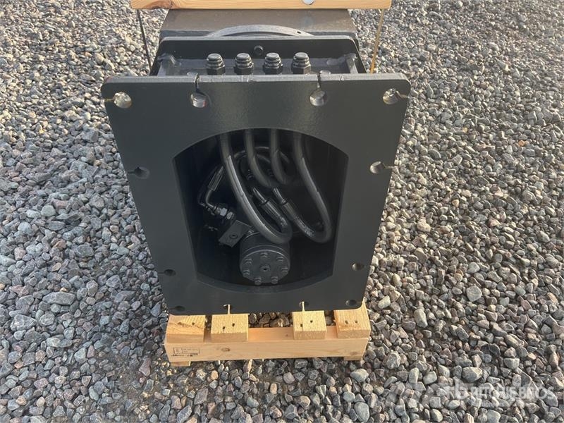 Mustang R12 Rotating Demolition Pulverizer (Unused) Crushers
