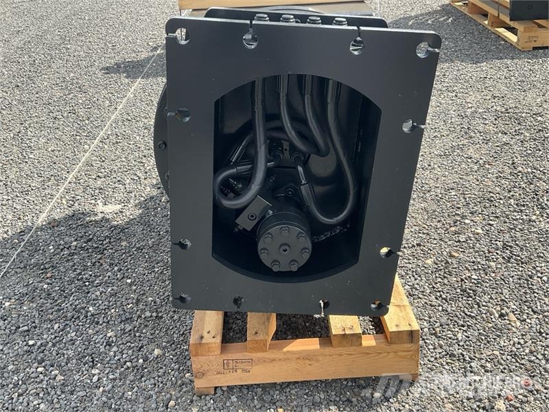 Mustang RH10 Demolition Pulverizer (Unused) جراشات البناء