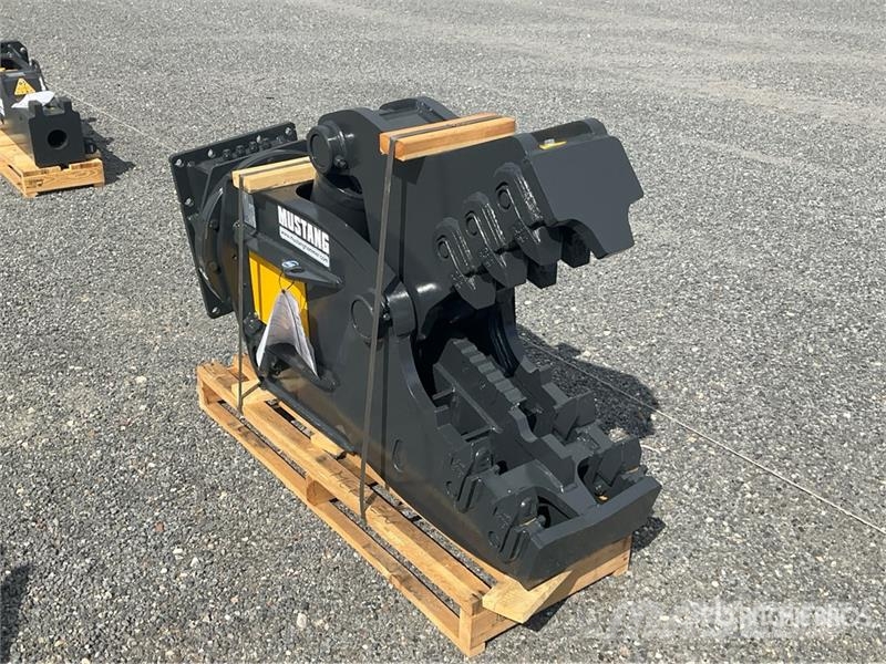 Mustang RH10 Demolition Pulverizer (Unused) جراشات البناء