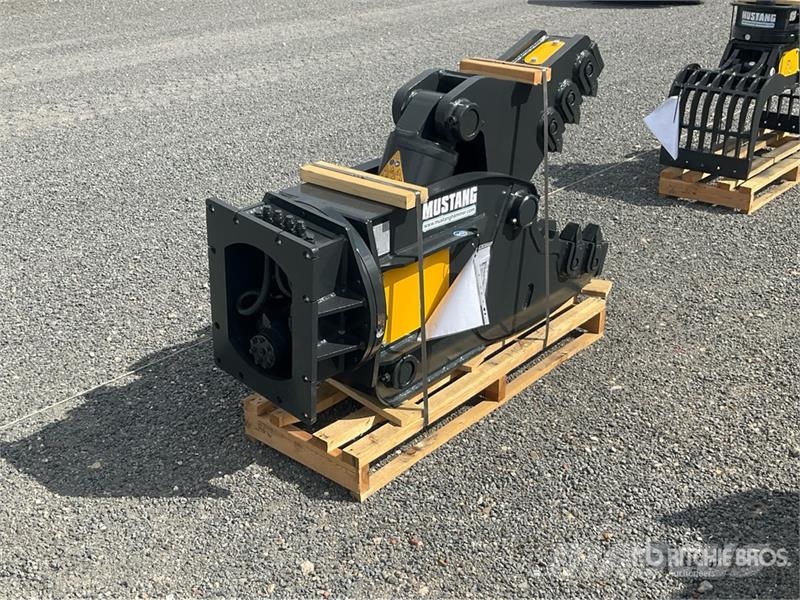 Mustang RH10 Demolition Pulverizer (Unused) جراشات البناء