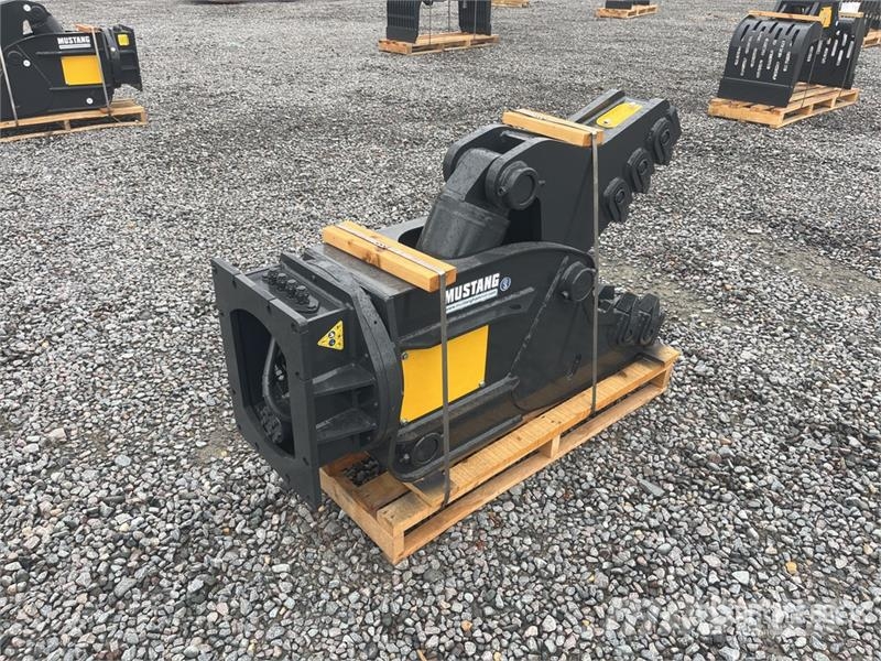 Mustang RH10 Rotating Demolition Pulverizer (Unused) Trituradoras