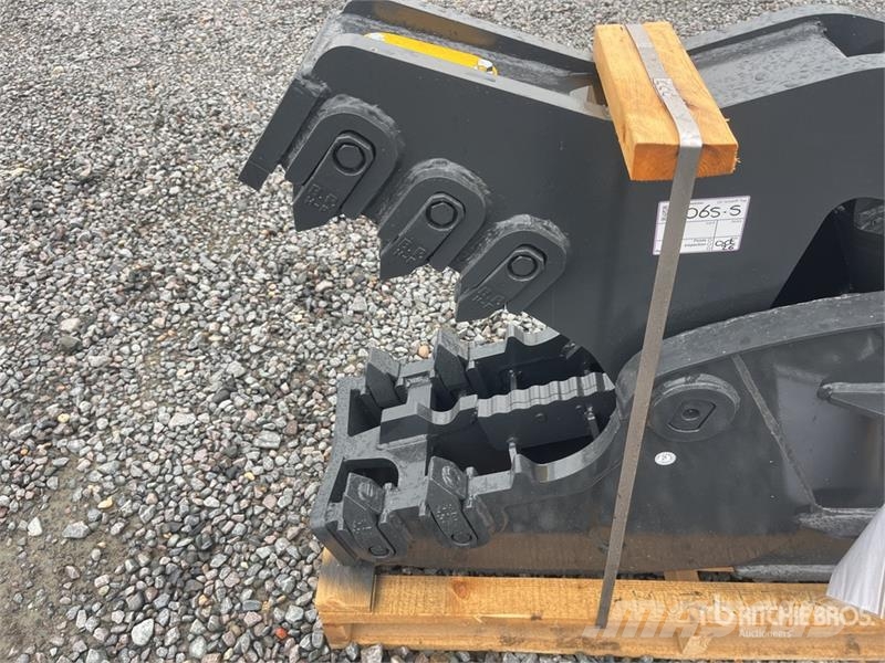 Mustang RH10 Rotating Demolition Pulverizer (Unused) Trituradoras