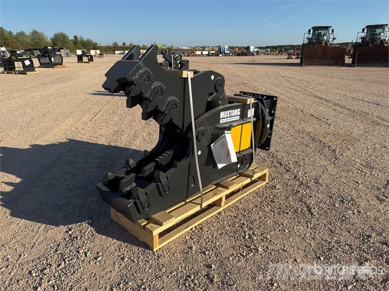 Mustang RH12 جراشات البناء