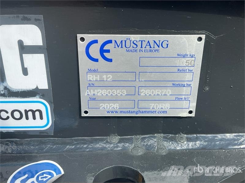 Mustang RH12 جراشات البناء