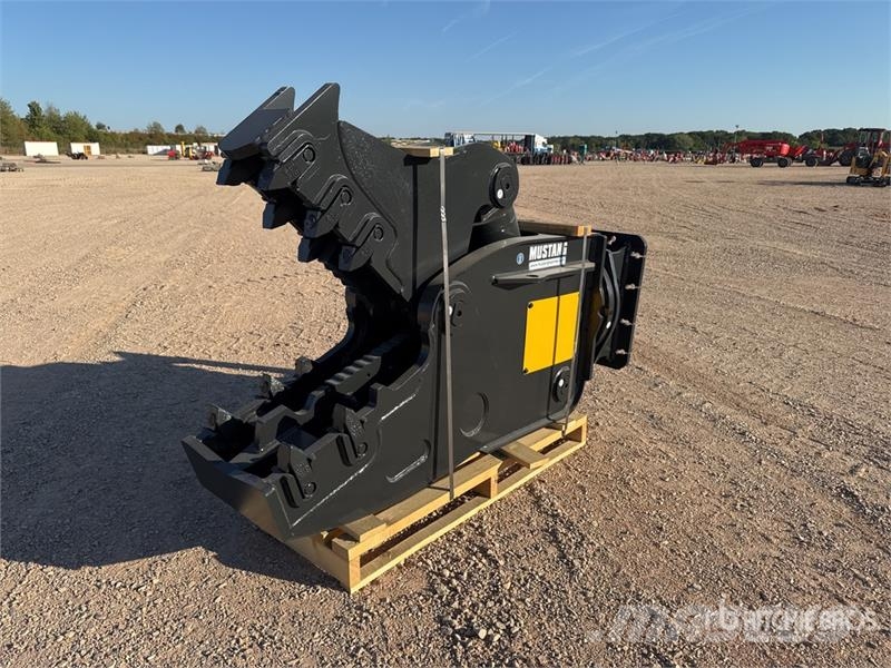 Mustang RH16 جراشات البناء