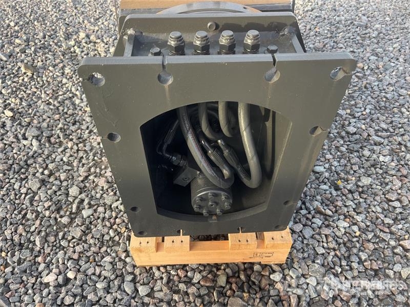 Mustang RH16 Crushers