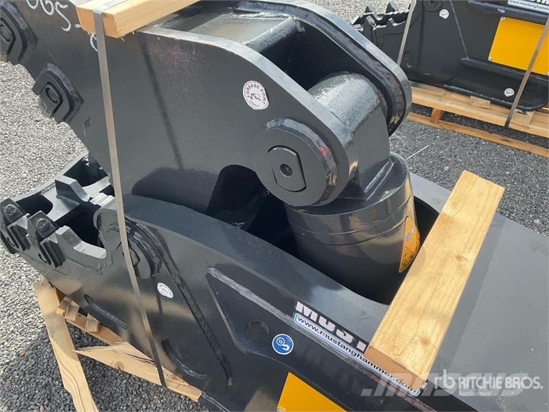 Mustang RH20 جراشات البناء