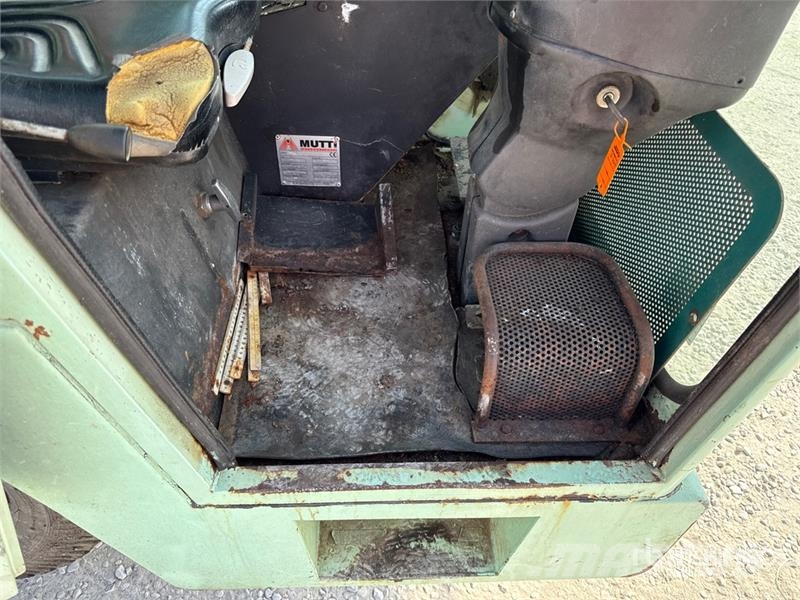 Mutti MC 18 Feed Mixer Maisītāji dalītāji