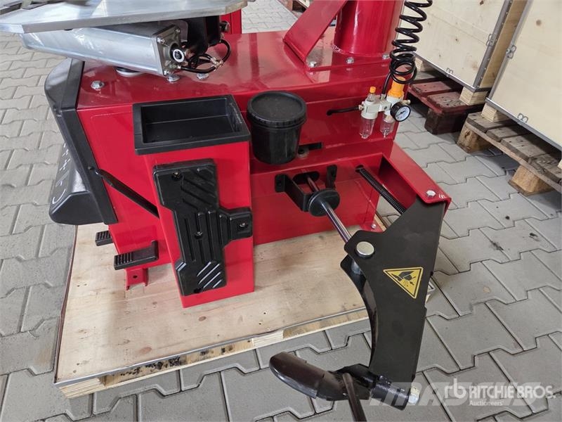  MX-566 Tyre Changer and MX-680 Wheel Balancer (Unu Muut