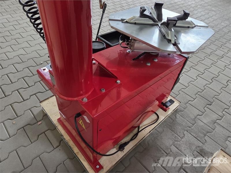 MX-566 Tyre Changer and MX-680 Wheel Balancer (Unu Andere Zubehörteile