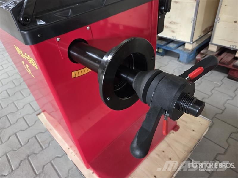 MX-566 Tyre Changer and MX-680 Wheel Balancer (Unu Andere Zubehörteile