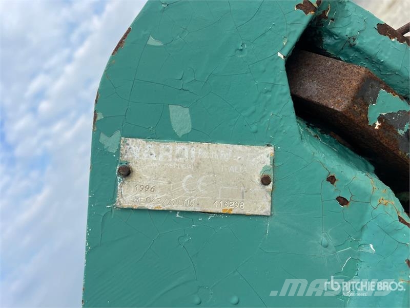 Nardi 3 Bottom Breaking Plow Plows