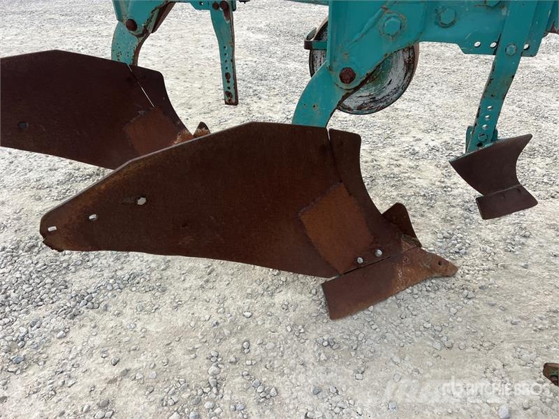 Nardi 3 Bottom Breaking Plow Plows