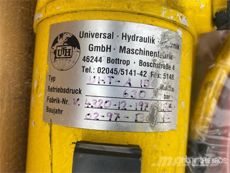  Neumann Hydraulic Lifting Set 15t معدات البناء - غير ذلك