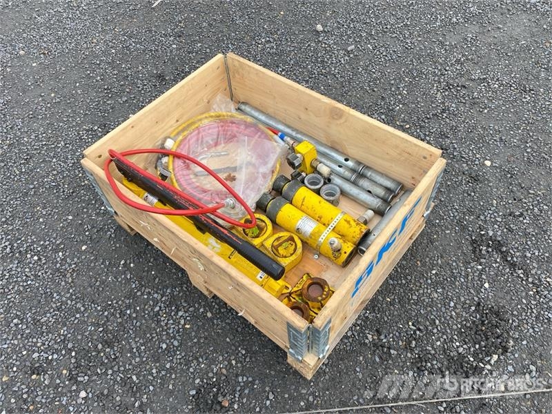  Neumann Hydraulic Lifting Set 15t معدات البناء - غير ذلك