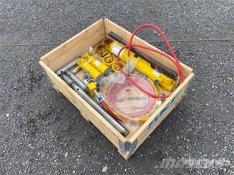  Neumann Hydraulic Lifting Set 15t معدات البناء - غير ذلك