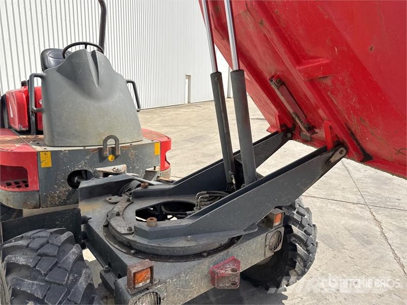 Neuson 3001 عربات نقل قلابة للمواقع